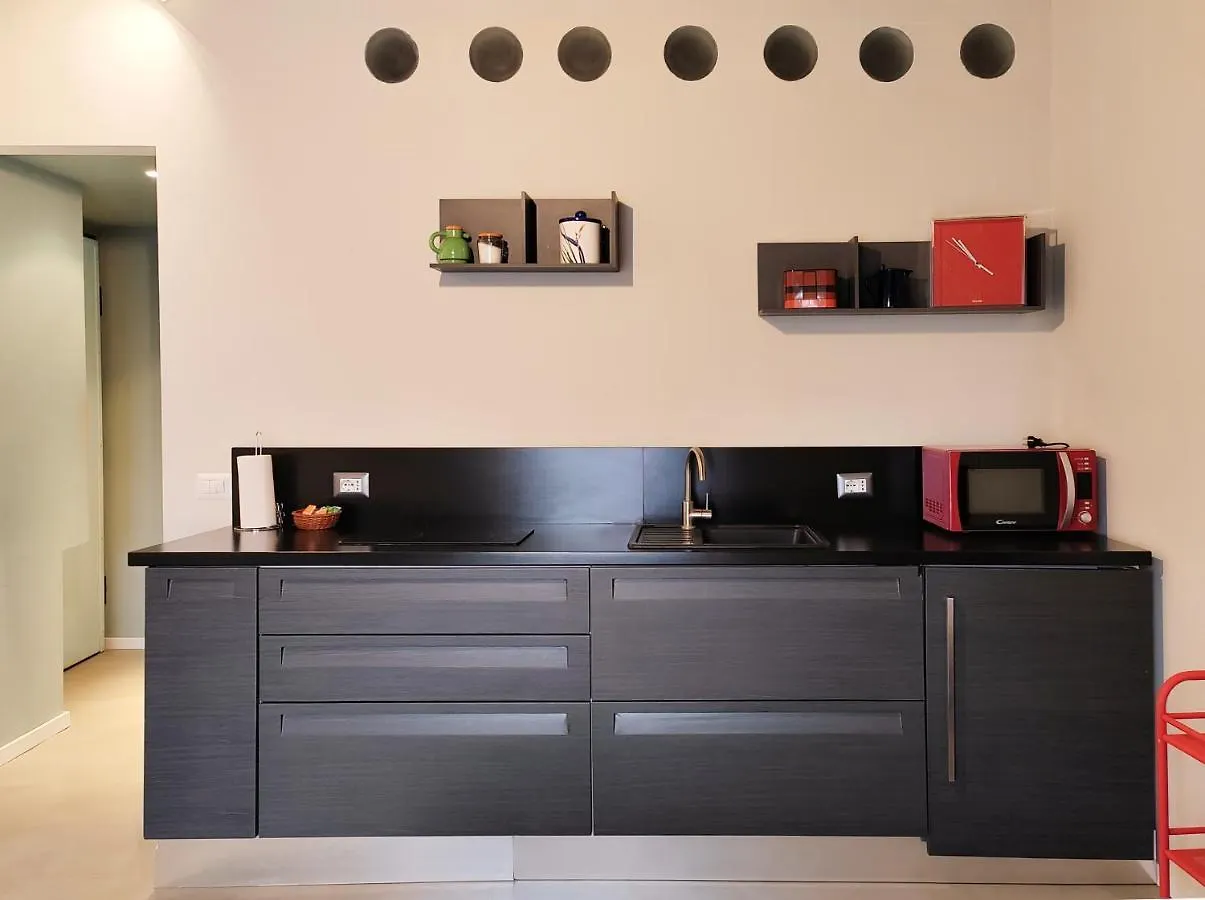 5Mincorsocomo - Jolly City - Typical Suite Milano Italia